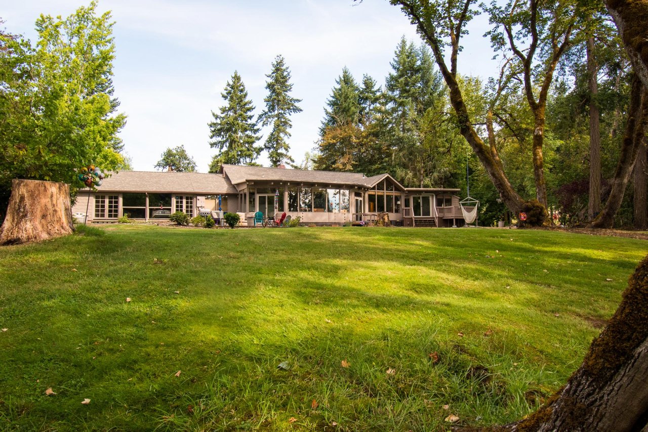 SOLD!! Umpqua River Front Home MOP Oregon Field & Stream