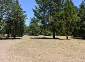 Canyonville, Oregon Private 12 plus acres for quiet rural lifestyle