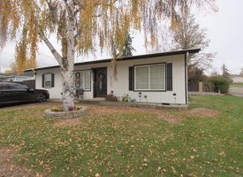 271 NW Sherry St, Winston, OR – Minutes away From Wildlife Safari